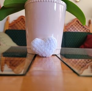 [ONE] White Handmade Crochet Heart, Cat Toy